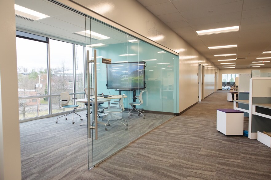 More Photos Of 44 Abele Rd, Bridgeville Office For Lease