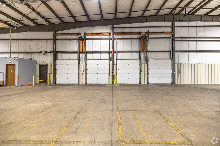 More Photos Of 1205-1227 Barberry Dr, Janesville Manufacturing For Sale
