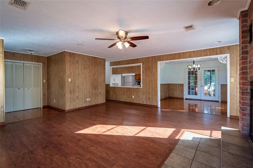 More Photos Of 1213 Lakeland Loop, Hilltop Lakes Specialty For Sale