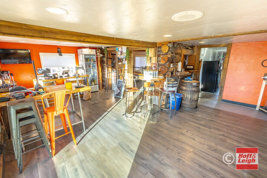 More Photos Of 252 Front St, Monument Freestanding For Sale