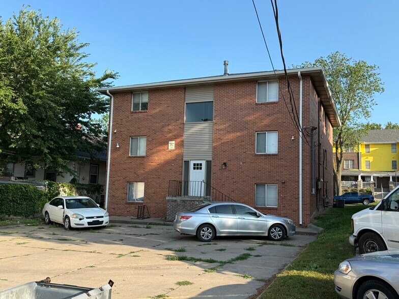 More Photos Of 1942 G St, Lincoln Apartments For Sale