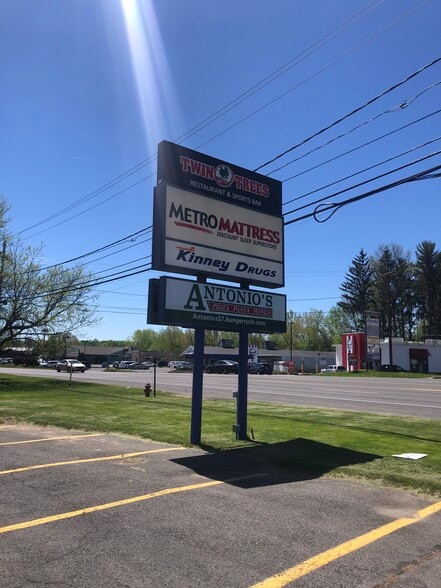 More Photos Of 7608 Oswego Rd, Liverpool Unknown For Lease