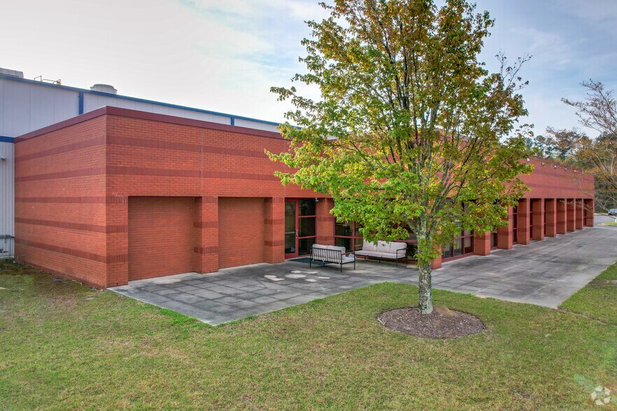 More Photos Of 1125 Newton Way, Summerville Refrigeration Cold Storage For Lease