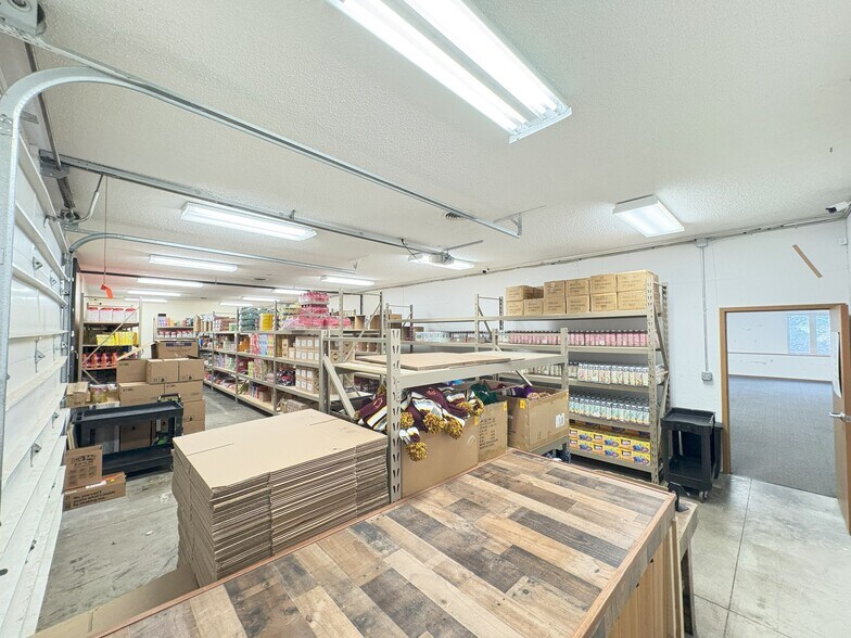 More Photos Of 493 Bev Rd, Youngstown Warehouse For Sale