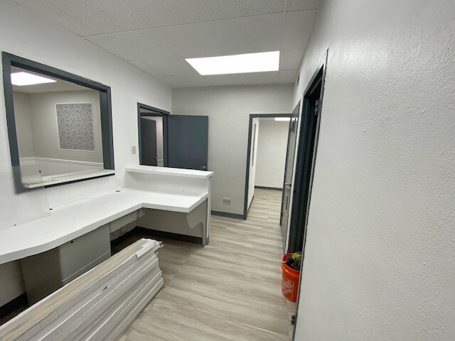 More Photos Of 3165 Myrtle Ave, Granite City Medical For Lease