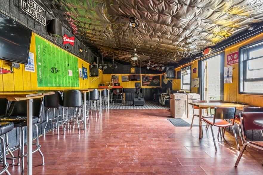 More Photos Of 297 N Main St, Dunkirk Bar For Sale