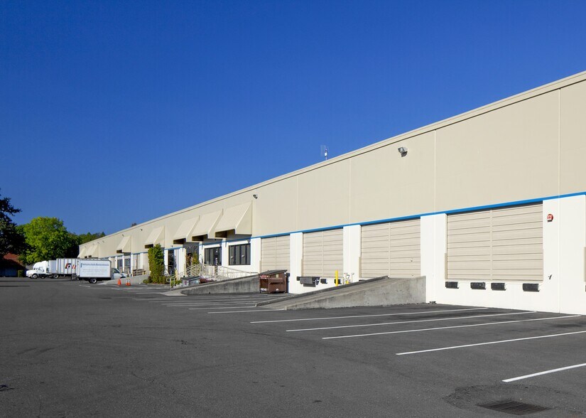 More Photos Of 16200-16290 SW 72nd Ave, Portland Unknown For Lease