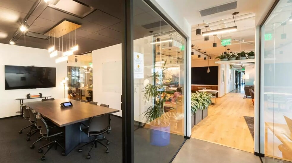 More Photos Of 2311 Wilson Blvd, Arlington Office For Lease
