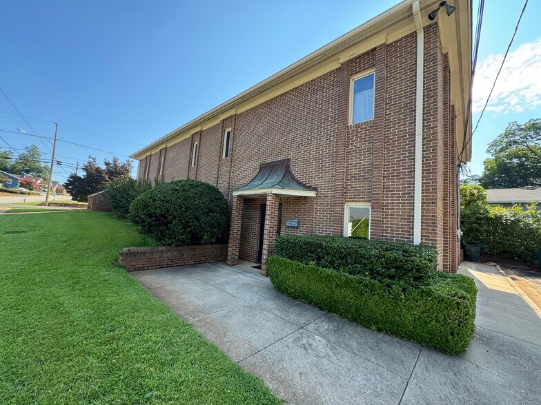 More Photos Of 411 W Gordon St, Thomaston Medical For Sale