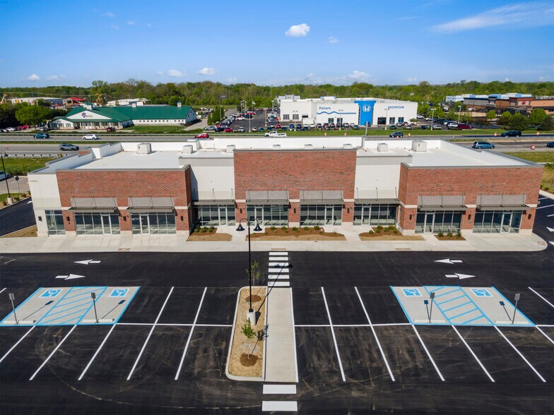 More Photos Of 13682 Bent Grass Ln, Fishers General Retail For Lease