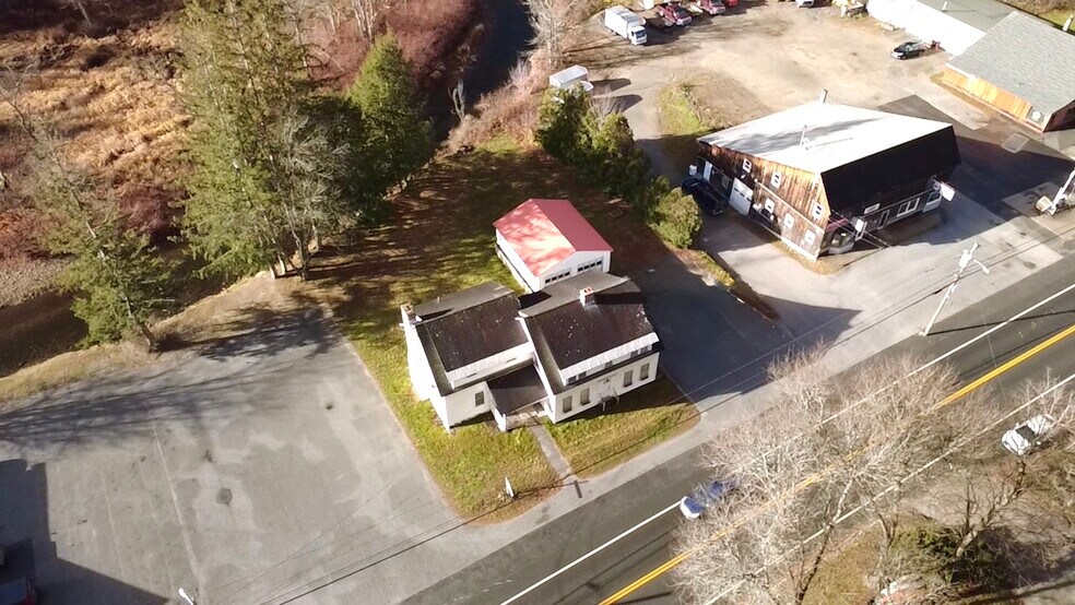 Primary Photo Of 2072 Main st, Londonderry Apartments For Sale