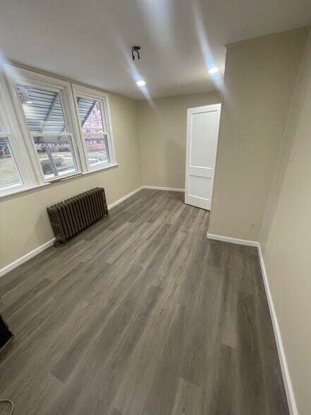 More Photos Of 611 Sligo Ave, Silver Spring Storefront Retail Office For Sale