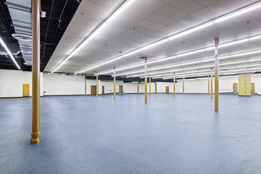 More Photos Of 3475 Ridge Rd, Cleveland Skating Rink For Sale