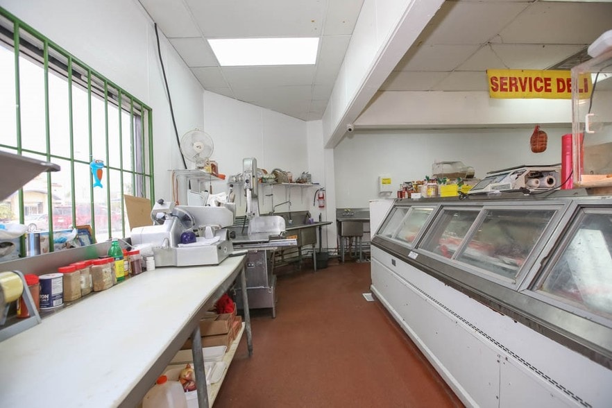 More Photos Of 1801 W Whittier Blvd, Montebello Storefront Retail Office For Lease