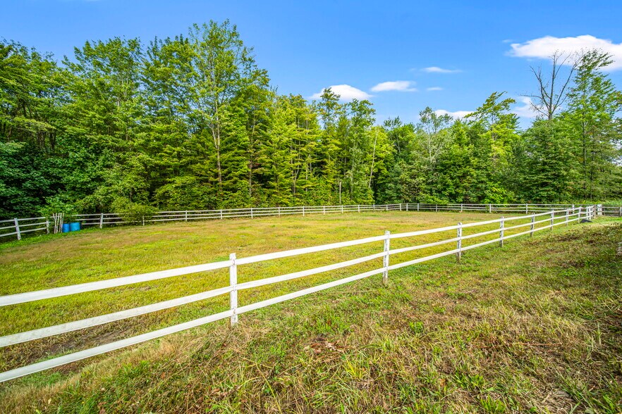 More Photos Of 6600 Vrooman Rd, Painesville Horse Stables For Sale