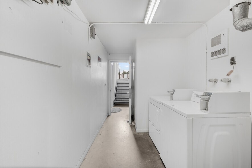 More Photos Of 1815-1817 28th St, Greeley Apartments For Sale