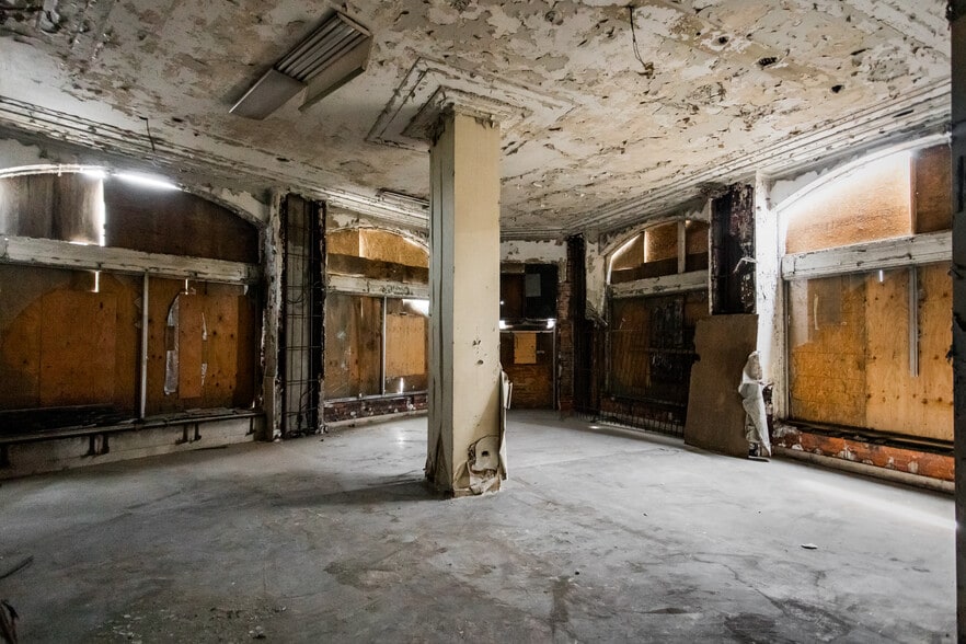 More Photos Of 2411 14th St, Detroit Office Residential For Sale