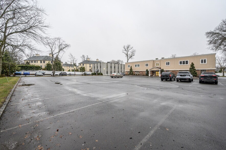 More Photos Of 727 Raritan Rd, Clark Loft Creative Space For Lease