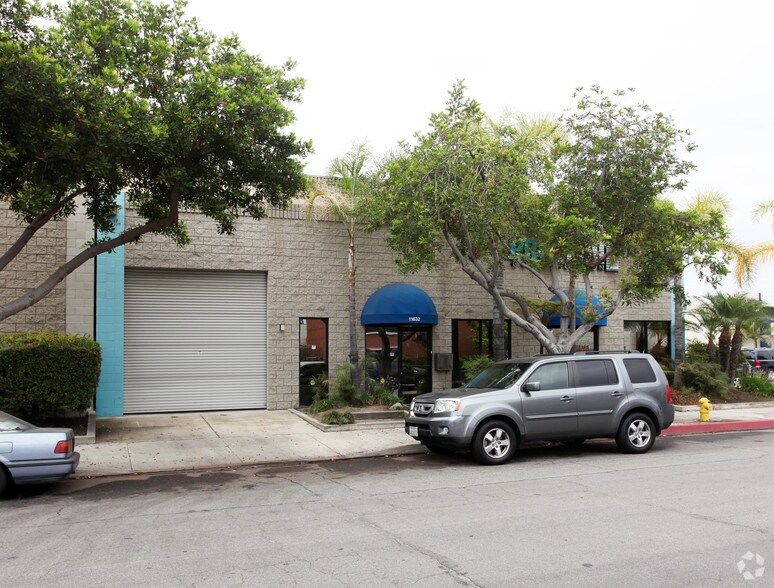 More Photos Of 11626-11632 Goldring Rd, Arcadia Warehouse For Lease