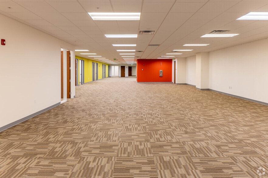 More Photos Of 9725 NW 117th Ave, Medley Unknown For Lease