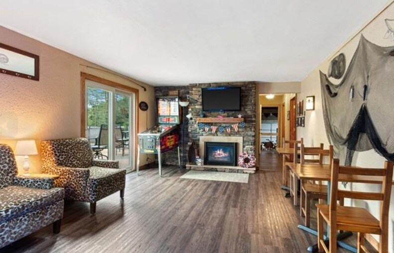 More Photos Of 141 County Road Kk, Amherst Restaurant For Sale