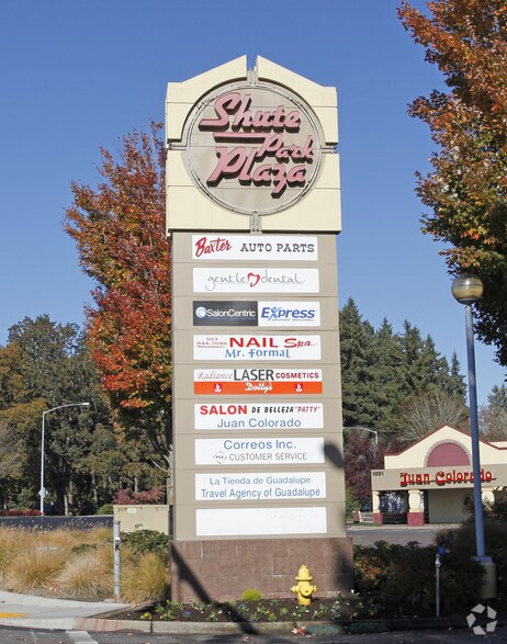 More Photos Of 1001-1071 SE Tualatin Valley Hwy, Hillsboro Unknown For Lease