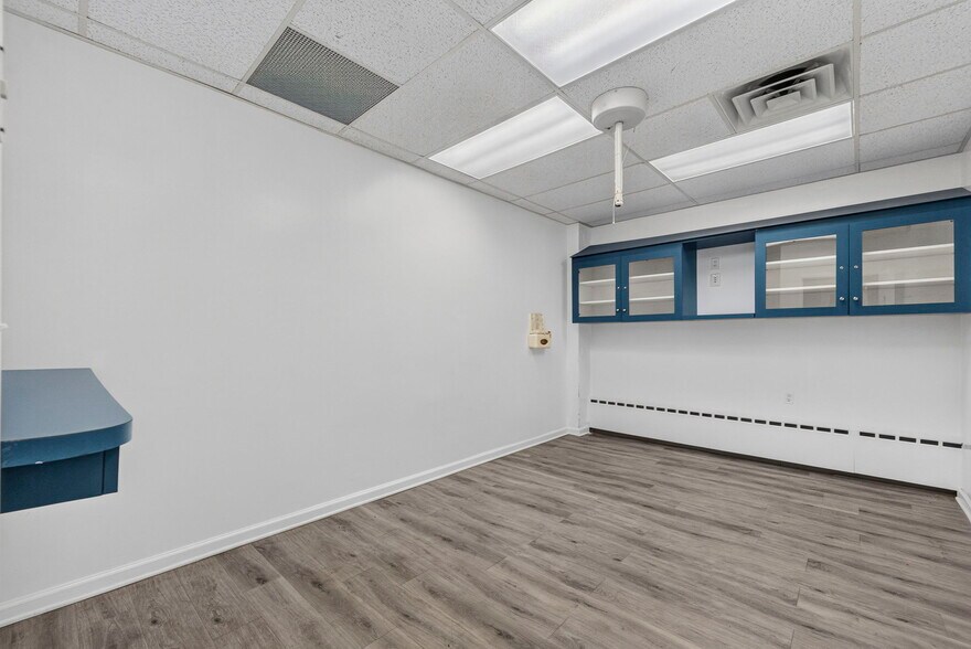 More Photos Of 89 Valley Rd, Montclair Medical For Sale