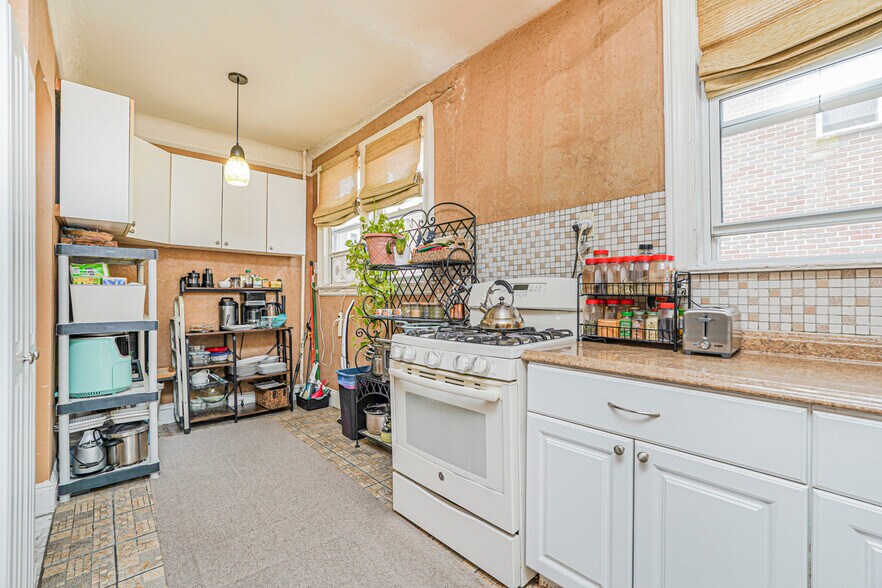More Photos Of 237 Bay Ridge Pky, Brooklyn Apartments For Sale