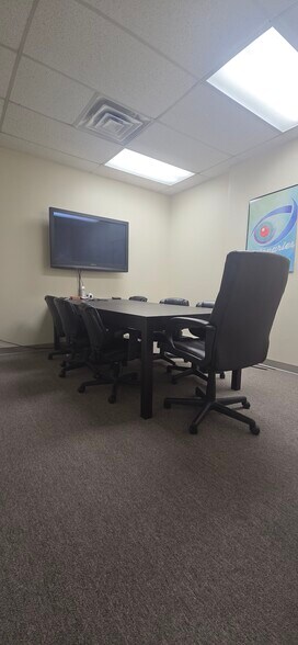More Photos Of 168 Franklin Corner Rd, Lawrenceville Office For Sale