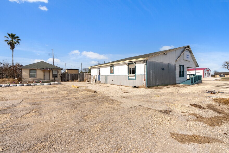 More Photos Of 3063 Main St, Ingleside Restaurant For Sale