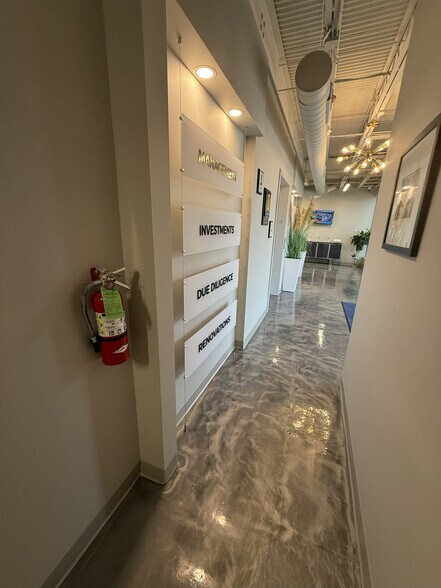 More Photos Of 767 E Brookhaven Cir E, Memphis Medical For Lease