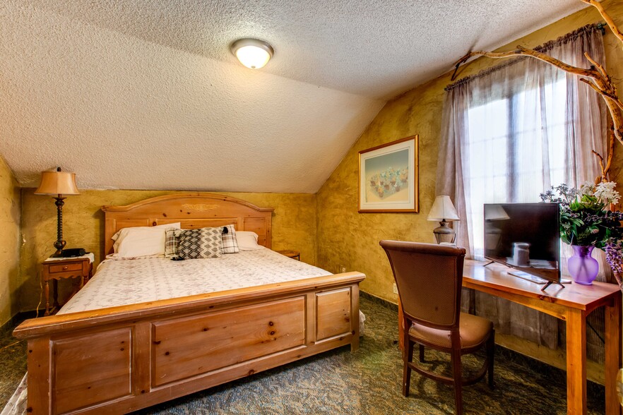 More Photos Of 8136 S Brook Forest Rd, Evergreen Specialty For Sale