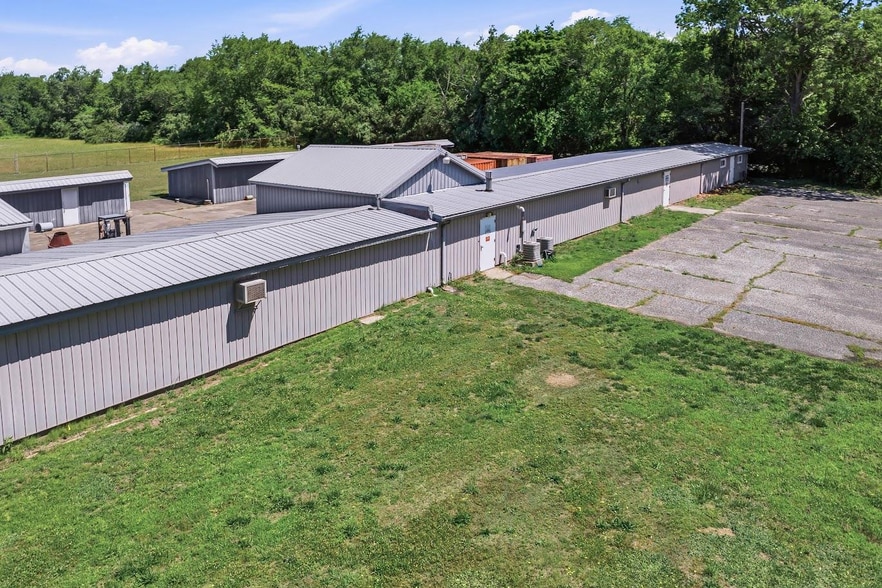 More Photos Of 50 Clara St, Landisville Warehouse For Sale