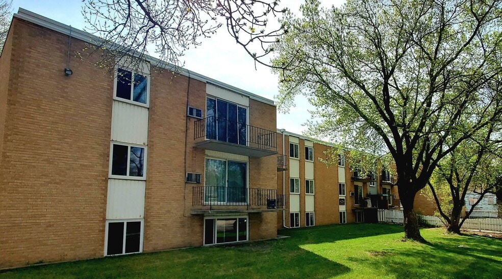 Primary Photo Of 412 B Av N, Saskatoon Apartments For Sale