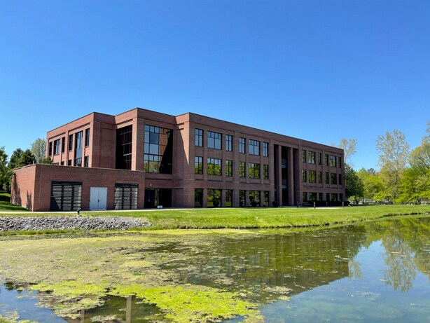 More Photos Of 175 Sullys Trl, Pittsford Unknown For Lease