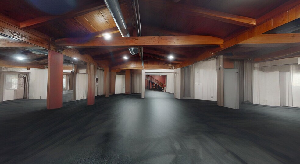 More Photos Of 3508 S Manhattan Ave, Tampa Health Club For Sale