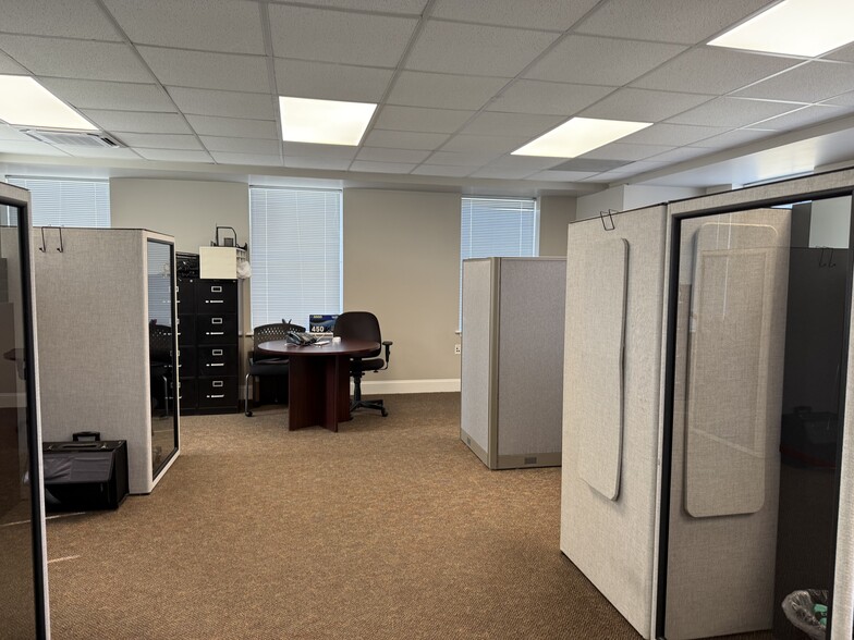 More Photos Of 1411 Queen St, Beaufort Office For Sale
