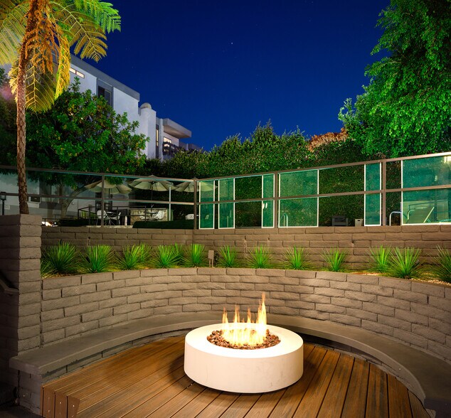 More Photos Of 160 S Virgil Ave, Los Angeles Apartments For Sale