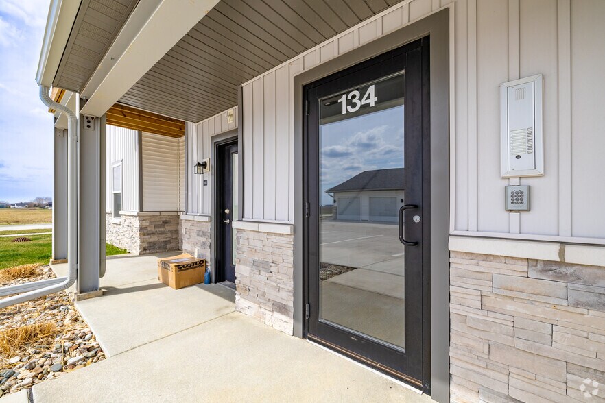 More Photos Of 134 Cedar Dr, Gilbert Apartments For Sale