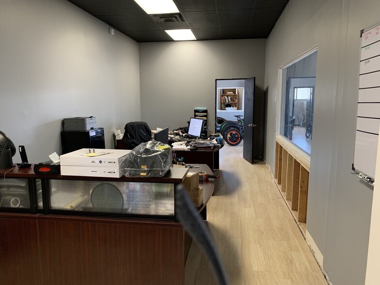 More Photos Of 1919 Federal Blvd, Denver Warehouse For Lease