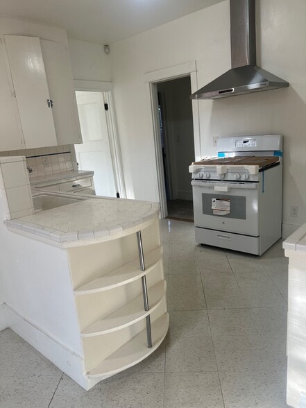 More Photos Of 838 W 19th St, Merced Office For Lease