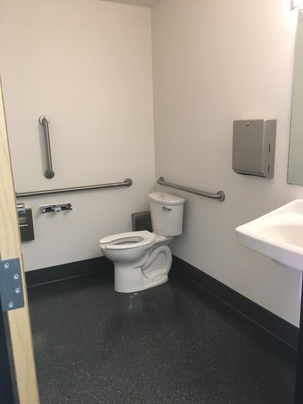 More Photos Of 8044 SE Harold St, Portland Freestanding For Lease