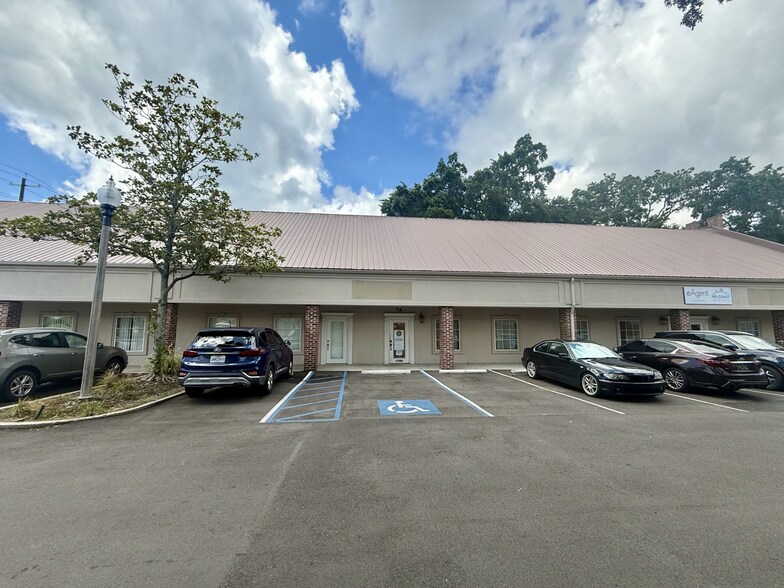 More Photos Of 2318 Pass Rd, Biloxi Office Residential For Lease