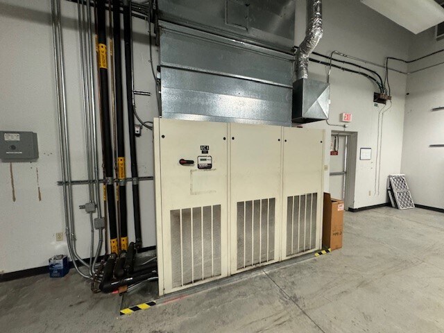 More Photos Of 3701 NW 82nd Ave, Doral Industrial For Lease