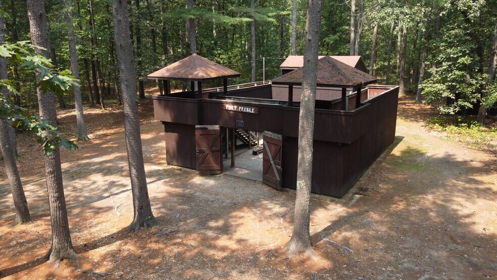 More Photos Of 12 W Shore Park Rd, Kingston Specialty For Sale