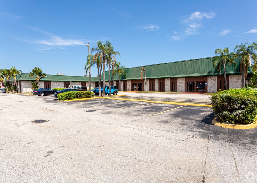 Primary Photo Of 8245-8249 NW 36th St, Miami Office For Lease