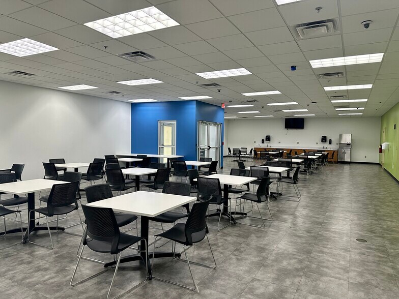 More Photos Of 309 Huffman Mill Rd, Burlington Storefront Retail Office For Lease