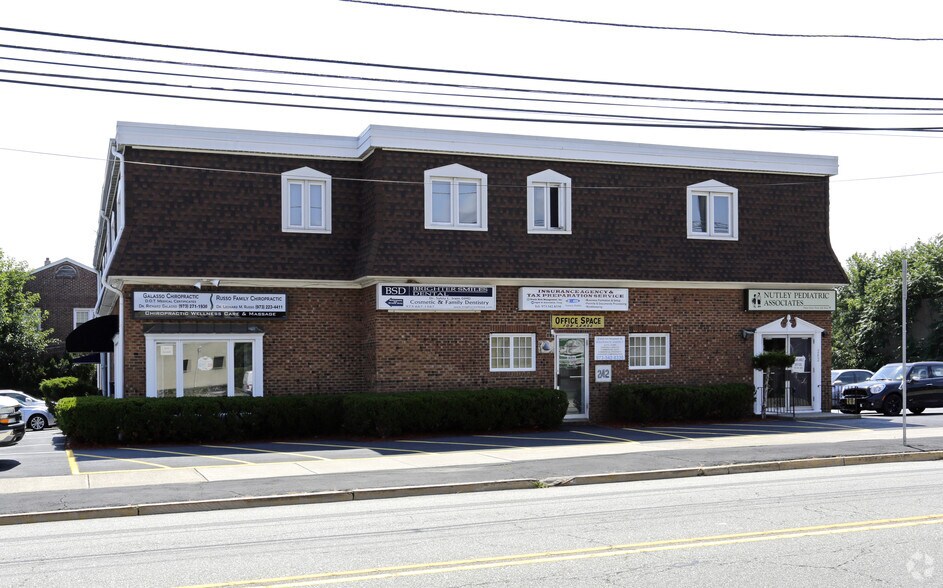 More Photos Of 242 Washington Ave, Nutley Office For Lease