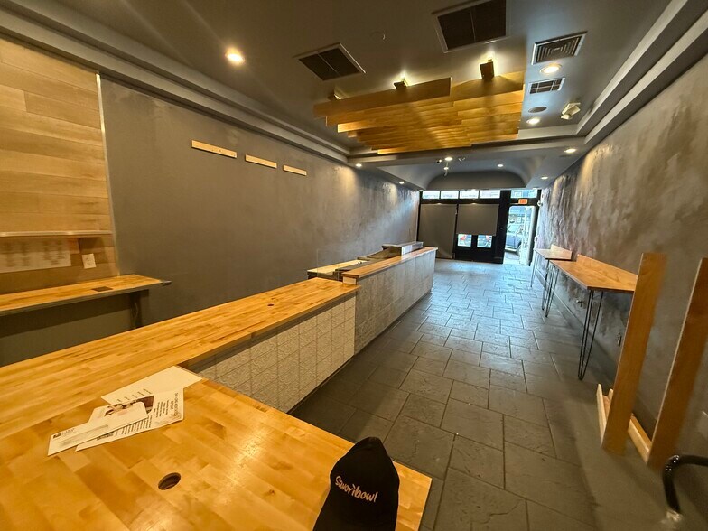 More Photos Of 719 N 2nd St, Philadelphia Restaurant For Lease