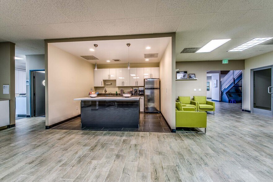 More Photos Of 1301 E Orangewood Ave, Anaheim Office For Sale